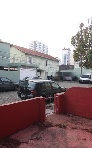 Casa para alugar com 62m², 2 quartos e sem vagaQuintal
