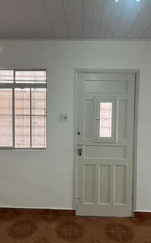 Casa para alugar com 150m², 2 quartos e 2 vagas Casa para alugar com 150m², 2 quartos e 2 vagasSala