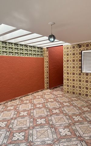 Casa para alugar com 150m², 2 quartos e 2 vagas Casa para alugar com 150m², 2 quartos e 2 vagasGaragem