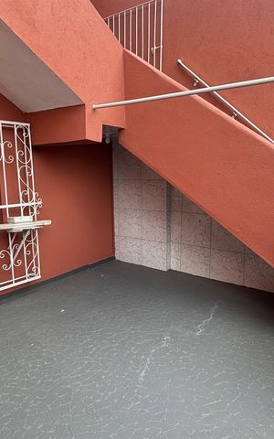 Casa para alugar com 150m², 2 quartos e 2 vagas Casa para alugar com 150m², 2 quartos e 2 vagasQuintal