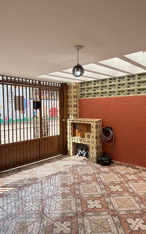 Casa para alugar com 150m², 2 quartos e 2 vagas Casa para alugar com 150m², 2 quartos e 2 vagasGaragem