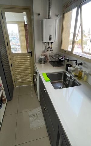 Apartamento à venda com 92m², 2 quartos e 2 vagasCozinha