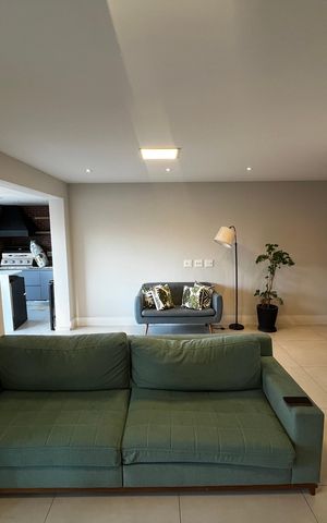 Apartamento à venda com 92m², 2 quartos e 2 vagasSala