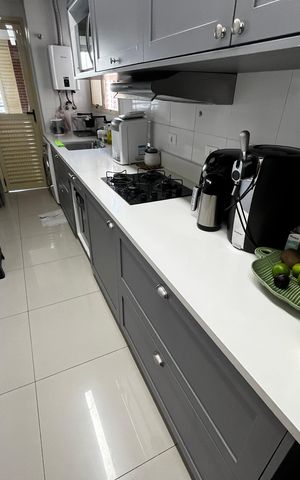 Apartamento à venda com 92m², 2 quartos e 2 vagasCozinha
