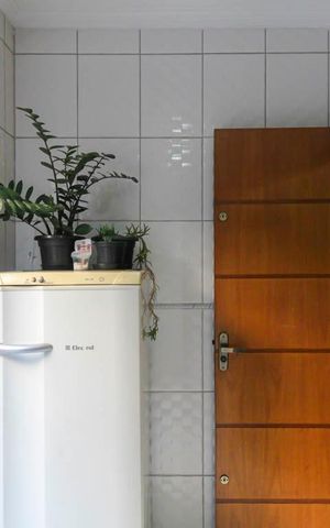 Casa à venda com 180m², 6 quartos e 3 vagas Casa à venda com 180m², 6 quartos e 3 vagasÁrea de Serviço
