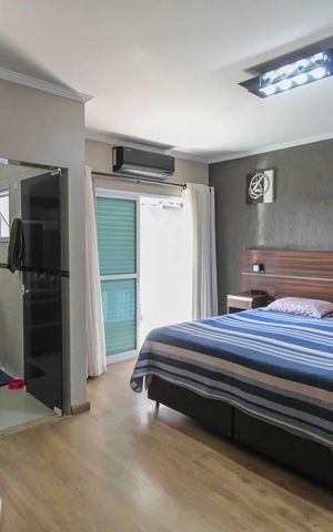 Casa à venda com 180m², 6 quartos e 3 vagas Casa à venda com 180m², 6 quartos e 3 vagasSuíte 1