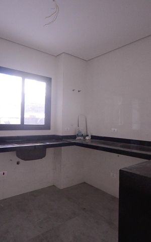 Casa à venda com 150m², 3 quartos e 2 vagas Casa à venda com 150m², 3 quartos e 2 vagasSala/Cozinha
