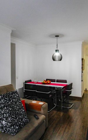Apartamento à venda com 65m², 3 quartos e 1 vaga Apartamento à venda com 65m², 3 quartos e 1 vagaSala