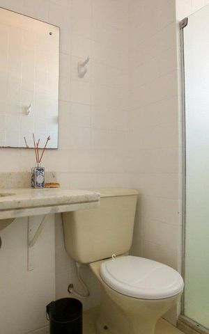 Casa de condomínio à venda com 200m², 3 quartos e 2 vagas Casa de condomínio à venda com 200m², 3 quartos e 2 vagasBanheiro