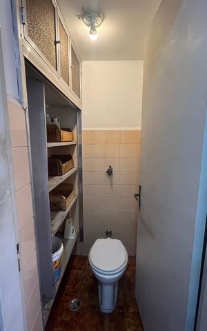 Apartamento à venda com 82m², 3 quartos e 1 vagaÁrea de Serviço