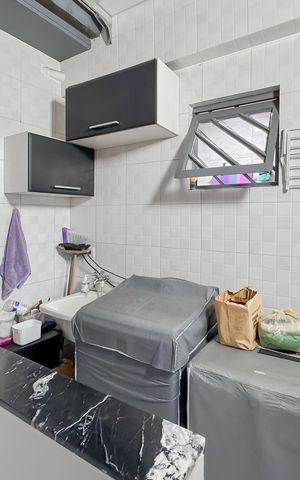 Casa à venda com 174m², 3 quartos e sem vaga Casa à venda com 174m², 3 quartos e sem vagaCozinha