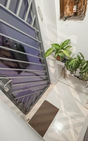 Casa à venda com 174m², 3 quartos e sem vaga Casa à venda com 174m², 3 quartos e sem vagaEntrada