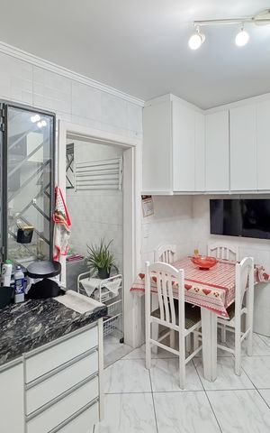 Casa à venda com 174m², 3 quartos e sem vaga Casa à venda com 174m², 3 quartos e sem vagaCozinha