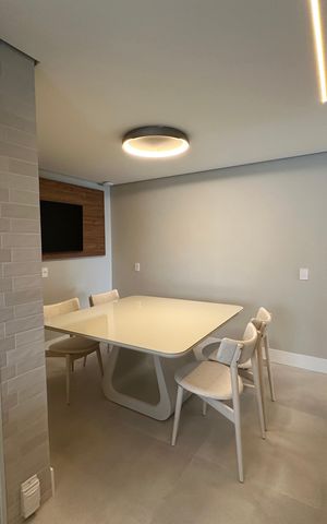 Apartamento à venda com 287m², 3 quartos e 4 vagas Apartamento à venda com 287m², 3 quartos e 4 vagasCozinha