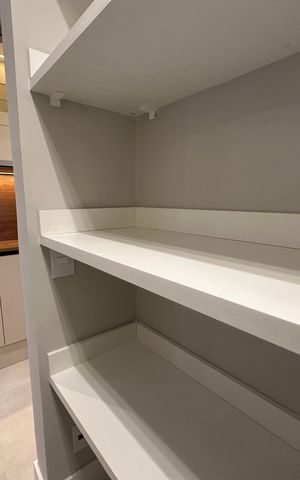 Apartamento à venda com 287m², 3 quartos e 4 vagas Apartamento à venda com 287m², 3 quartos e 4 vagasDespensa