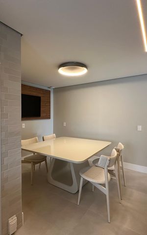 Apartamento à venda com 287m², 3 quartos e 4 vagas Apartamento à venda com 287m², 3 quartos e 4 vagasCozinha