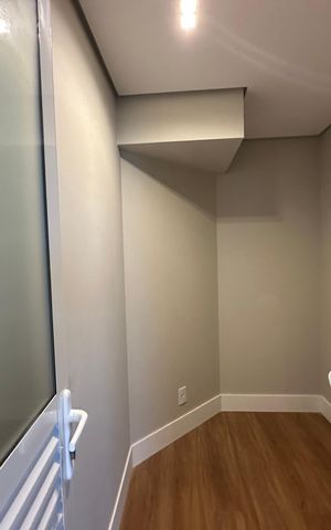 Apartamento à venda com 287m², 3 quartos e 4 vagas Apartamento à venda com 287m², 3 quartos e 4 vagasQuarto de Serviço