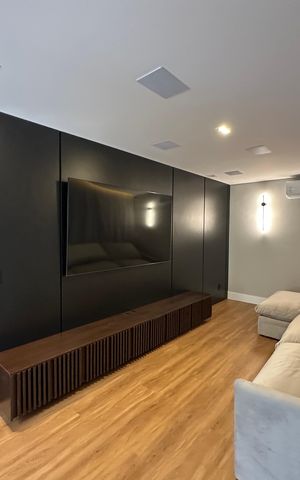 Apartamento à venda com 287m², 3 quartos e 4 vagas Apartamento à venda com 287m², 3 quartos e 4 vagasSala de TV