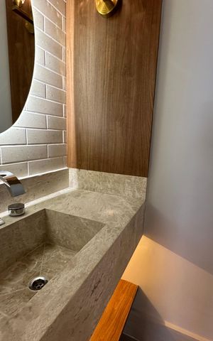 Apartamento à venda com 287m², 3 quartos e 4 vagas Apartamento à venda com 287m², 3 quartos e 4 vagasLavabo da Sala de TV