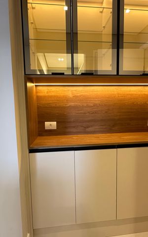 Apartamento à venda com 287m², 3 quartos e 4 vagas Apartamento à venda com 287m², 3 quartos e 4 vagasDespensa