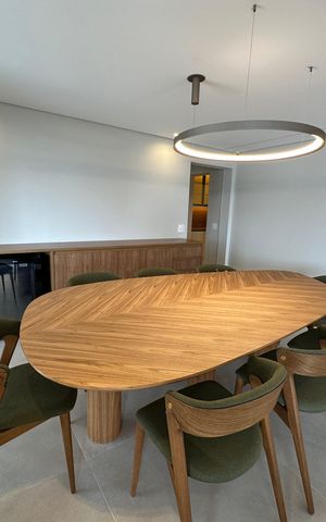 Apartamento à venda com 287m², 3 quartos e 4 vagas Apartamento à venda com 287m², 3 quartos e 4 vagasSala de Jantar