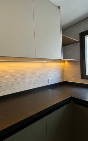 Apartamento à venda com 287m², 3 quartos e 4 vagas Apartamento à venda com 287m², 3 quartos e 4 vagasCozinha