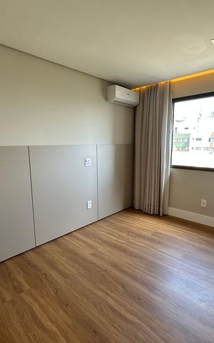 Apartamento à venda com 287m², 3 quartos e 4 vagas Apartamento à venda com 287m², 3 quartos e 4 vagasSuíte 1