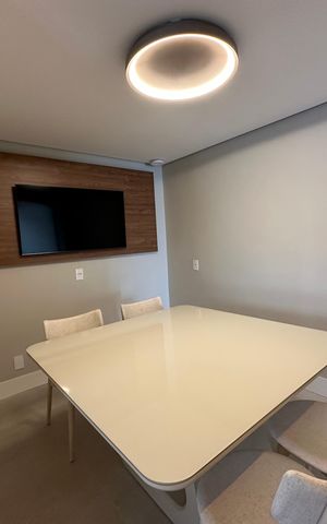Apartamento à venda com 287m², 3 quartos e 4 vagas Apartamento à venda com 287m², 3 quartos e 4 vagasCozinha
