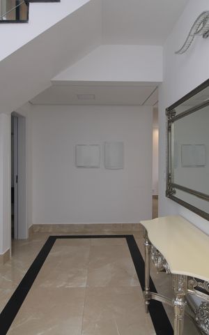 Casa de condomínio para alugar com 460m², 4 quartos e 4 vagasSala