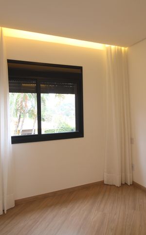 Casa de condomínio para alugar com 460m², 4 quartos e 4 vagasSuite 3