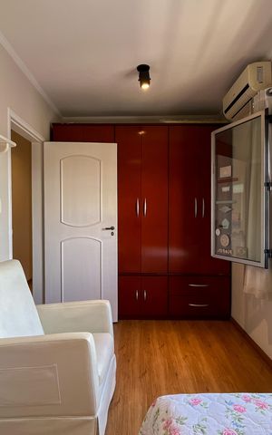 Casa à venda com 195m², 4 quartos e 2 vagas Casa à venda com 195m², 4 quartos e 2 vagasQuarto 1