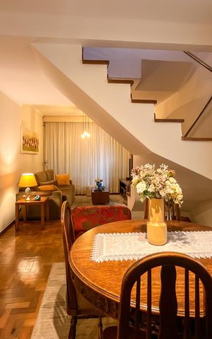 Casa à venda com 195m², 4 quartos e 2 vagas Casa à venda com 195m², 4 quartos e 2 vagasSala de Jantar