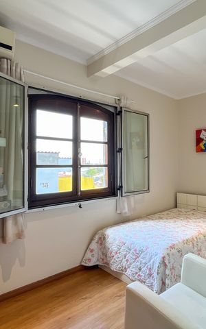 Casa à venda com 195m², 4 quartos e 2 vagas Casa à venda com 195m², 4 quartos e 2 vagasQuarto 1