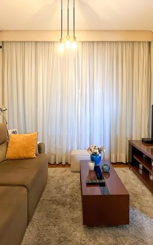 Casa à venda com 195m², 4 quartos e 2 vagas Casa à venda com 195m², 4 quartos e 2 vagasSala