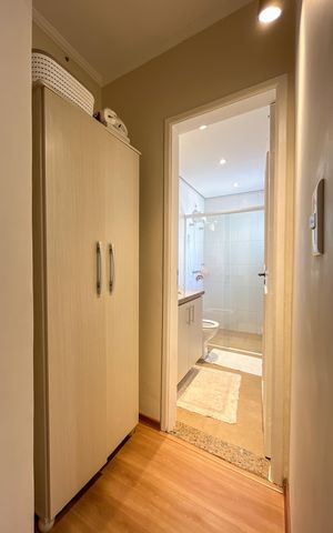 Casa à venda com 195m², 4 quartos e 2 vagas Casa à venda com 195m², 4 quartos e 2 vagasCorredor