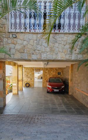 Casa para alugar com 390m², 4 quartos e 4 vagasGaragem