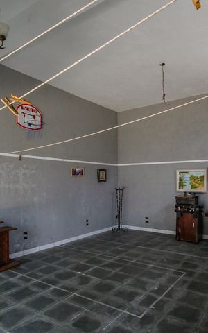 Casa para alugar com 390m², 4 quartos e 4 vagasSalão 1