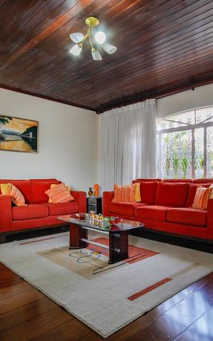 Casa para alugar com 390m², 4 quartos e 4 vagasSala