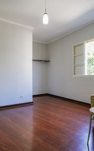 Casa para alugar com 390m², 4 quartos e 4 vagasQuarto da Edícula