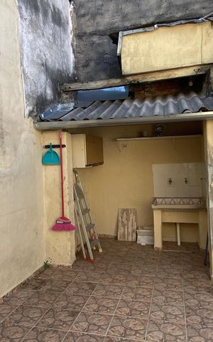 Casa à venda com 78m², 1 quarto e 1 vaga