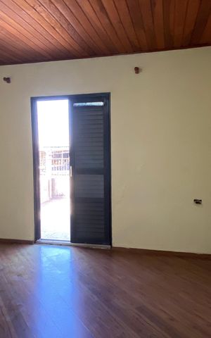 Casa à venda com 78m², 1 quarto e 1 vaga
