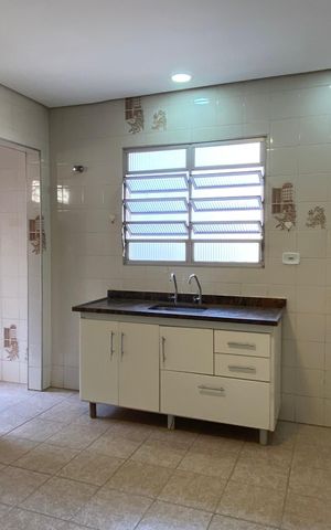 Casa à venda com 78m², 1 quarto e 1 vaga