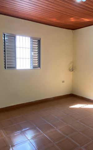 Casa à venda com 78m², 1 quarto e 1 vaga