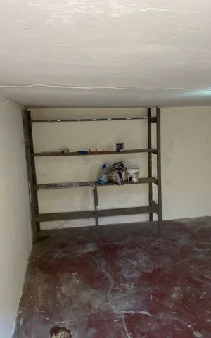 Casa à venda com 78m², 1 quarto e 1 vaga
