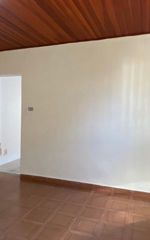 Casa à venda com 78m², 1 quarto e 1 vaga