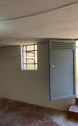 Casa à venda com 78m², 1 quarto e 1 vaga