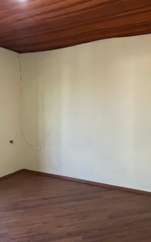 Casa à venda com 78m², 1 quarto e 1 vaga