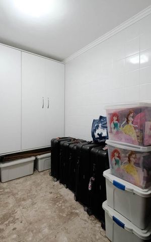 Casa à venda com 300m², 2 quartos e 2 vagasDespensa