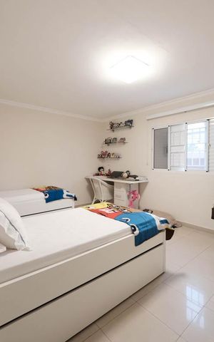 Casa à venda com 300m², 2 quartos e 2 vagasQuarto 1