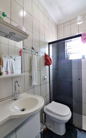 Casa à venda com 175m², 2 quartos e 1 vagaBanheiro Social